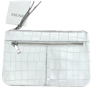 Prüne Envelope Prague White Leather Wristlet, 100% Cowhide Crocodile Design